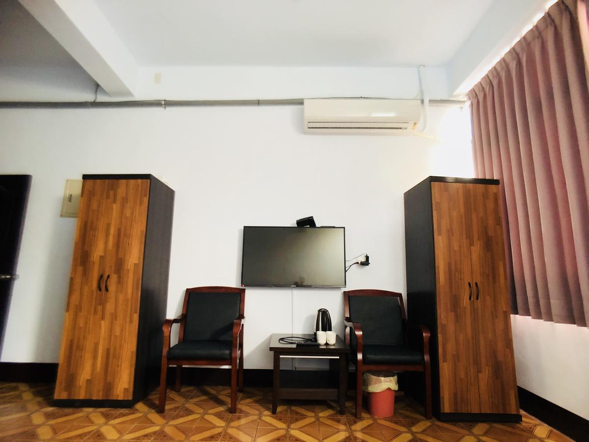 Zhongxing Hotel Tongluo Екстериор снимка